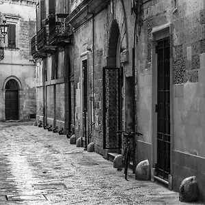 Elle , Lecce Italie
